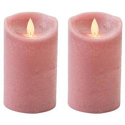 Foto van 2x antiek roze led kaars / stompkaars met bewegende vlam 12,5 cm - led kaarsen