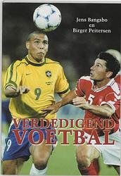 Foto van Verdedigend voetbal - b. peitersen, j. bangsbo - paperback (9789053220719)