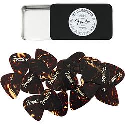 Foto van Fender 70th anniversary pick tin - 12 picks plectrums set van 12