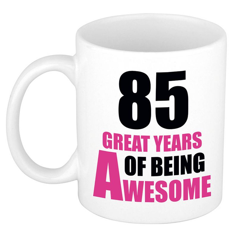 Foto van 85 great years of being awesome cadeau mok / beker wit en roze - feest mokken