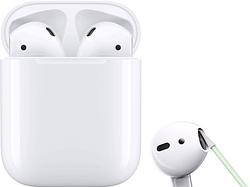 Foto van Apple airpods 2 met oplaadcase + keybudz aircare cleaning kit