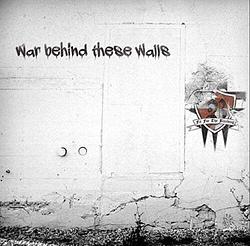 Foto van War behind these walls - cd (2090405043830)