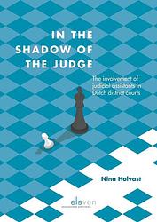 Foto van In the shadow of the judge - nina holvast - ebook (9789462747456)