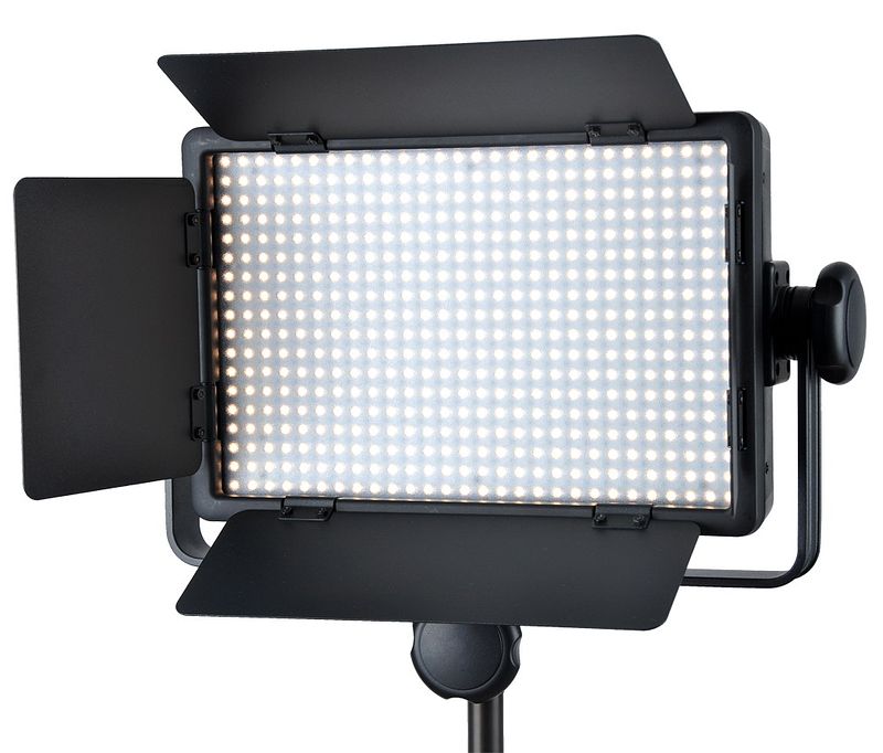 Foto van Godox professionele krachtige led camera verlichting - led 500c - met barndoor