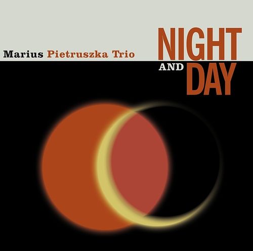 Foto van Night and day - cd (4260022811947)