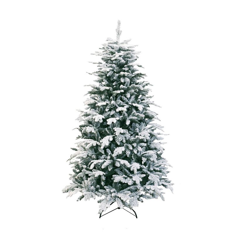 Foto van Snowy norway kunstkerstboom - 180 cm - groen - ø 104 cm - 1.649 tips - besneeuwd - metalen voet