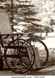Foto van Mensen schamen zich als iemand in een rolstoel zit - ans van kuijck linders - paperback (9789463422864)