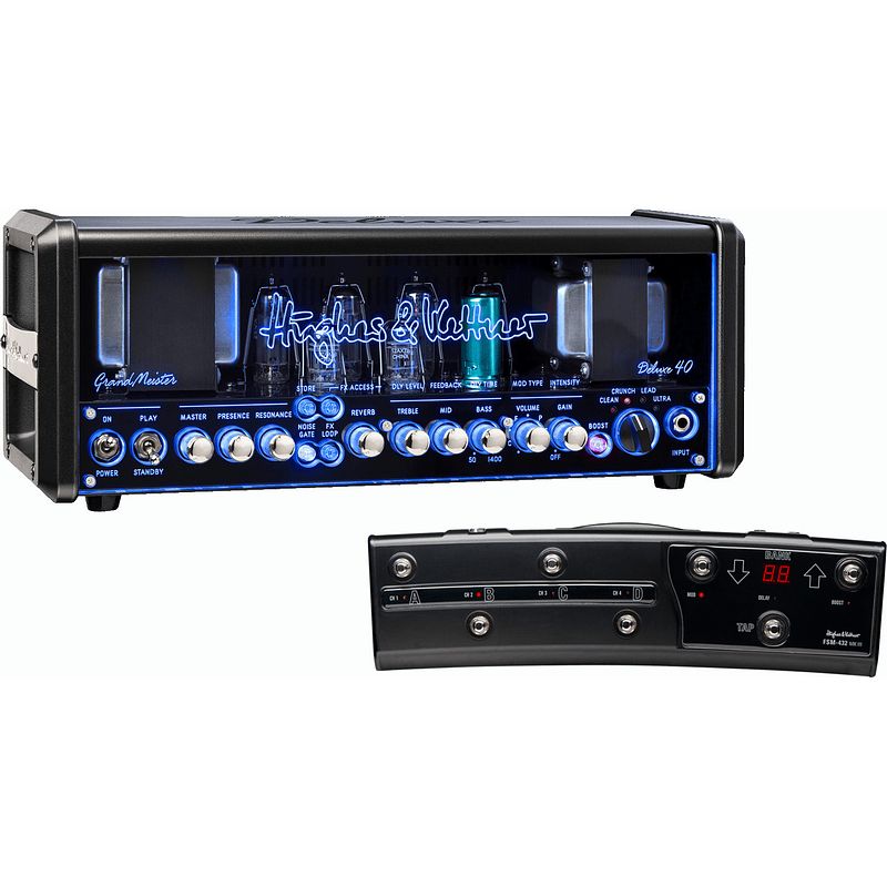 Foto van Hughes & kettner grandmeister deluxe 40 gitaarversterker top + voetschakelaar