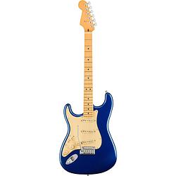 Foto van Fender american ultra stratocaster lh cobra blue mn linkshandige elektrische gitaar met koffer