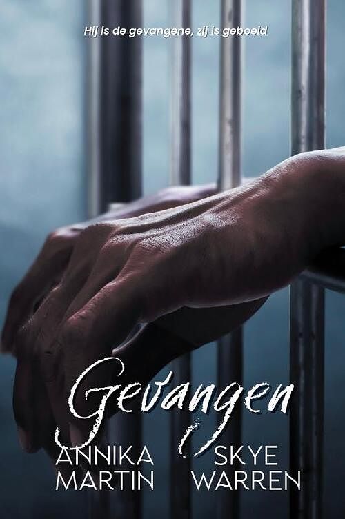 Foto van Gevangen - annika martin, skye warren - paperback (9789493297821)