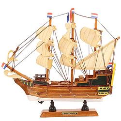 Foto van Decoratie miniatuur model zeiljacht/boot batavia 24 cm - beeldjes