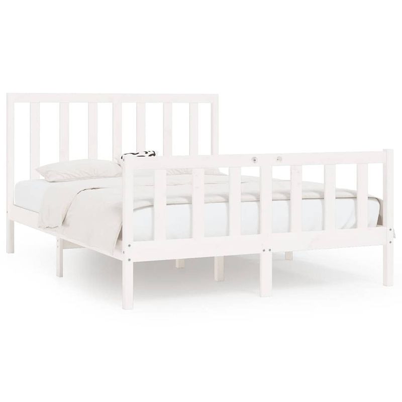 Foto van The living store bedframe grenenhout - 205.5 x 146 x 100 cm - wit