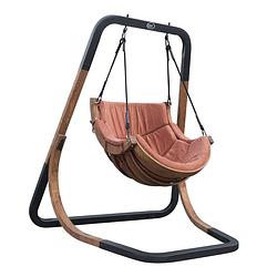 Foto van Axi capri schommelstoel met frame van hout hangstoel in bruin voor de tuin voor volwassenen