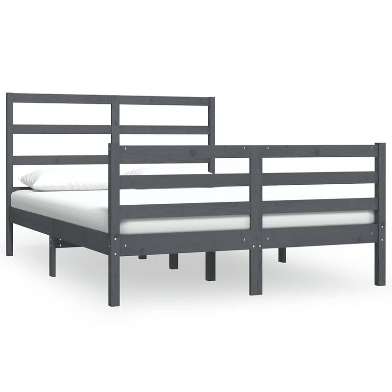 Foto van Vidaxl bedframe massief grenenhout grijs 135x190 cm 4ft6 double