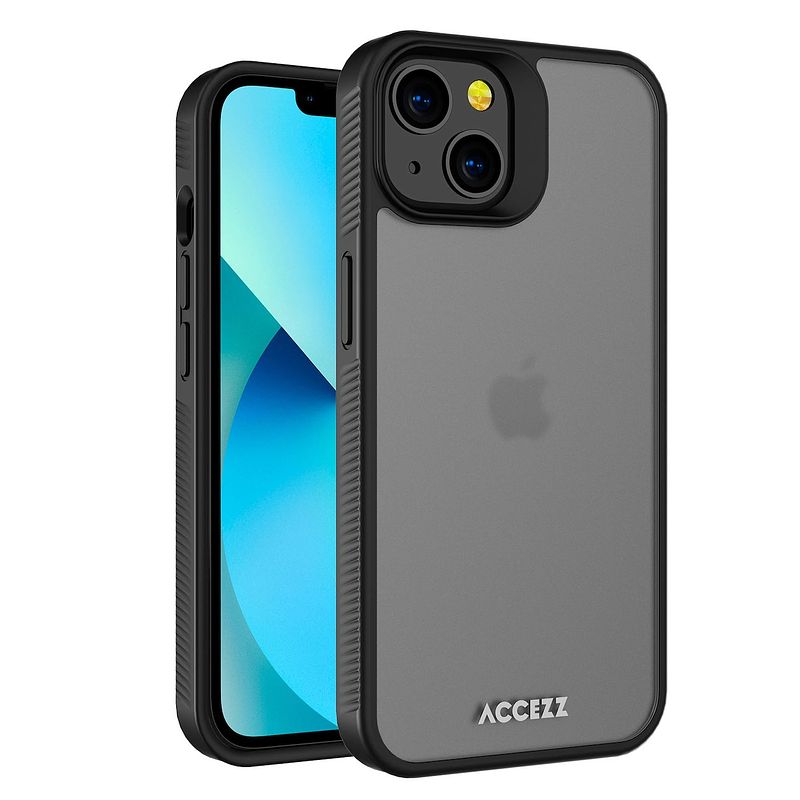 Foto van Accezz rugged frosted backcover iphone 13 telefoonhoesje zwart