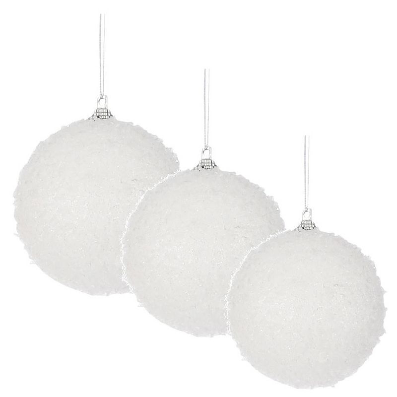 Foto van 60x stuks kerstversiering witte sneeuw effect kerstballen 5-6-7 cm - kerstbal