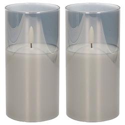 Foto van 2x stuks luxe led kaarsen in grijs glas d7,5 x h15 cm met timer - led kaarsen