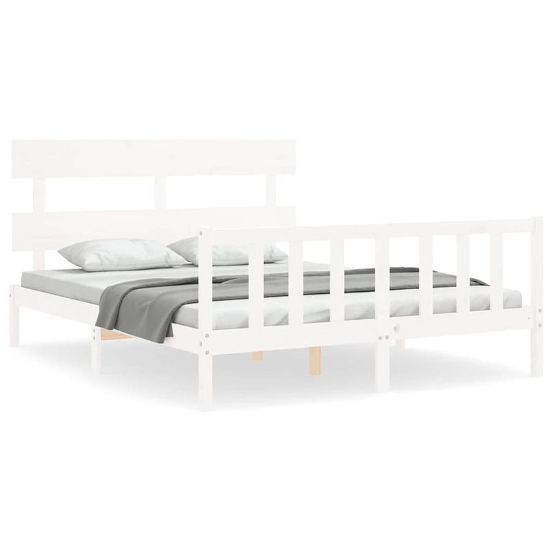 Foto van The living store bed grenen - wit - 205.5x165.5x81 cm - multiplex lattenbodem