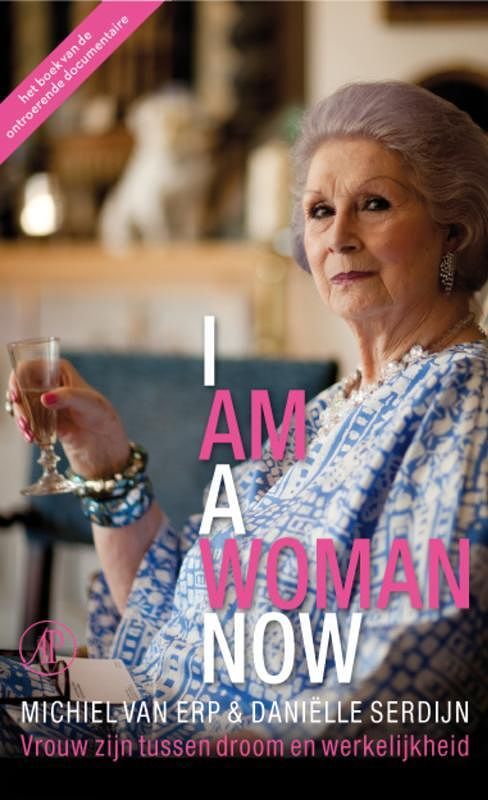 Foto van I am a woman now - daniëlle serdijn, michiel van erp - ebook (9789029586375)