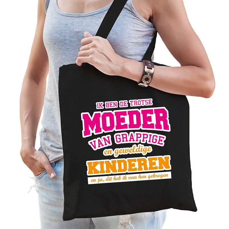 Foto van Trotse moeder van geweldige kinderen cadeau tas zwart voor dames - feest boodschappentassen