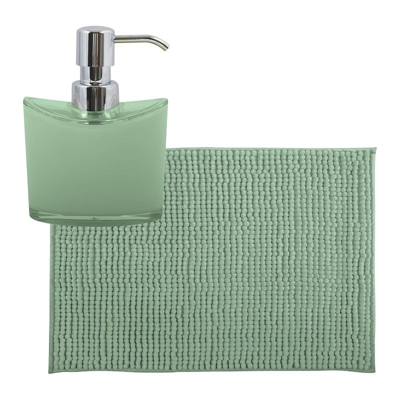 Foto van Msv badkamer droogloop mat/tapijtje - 40 x 60 cm - en zelfde kleur zeeppompje 260 ml - groen - badmatjes