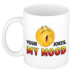 Foto van Your jokes my mood kado mok / beker wit met smiley - cadeau collega - feest mokken