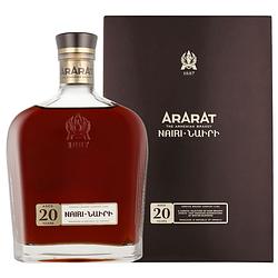 Foto van Ararat 20 years nairi 70cl + giftbox