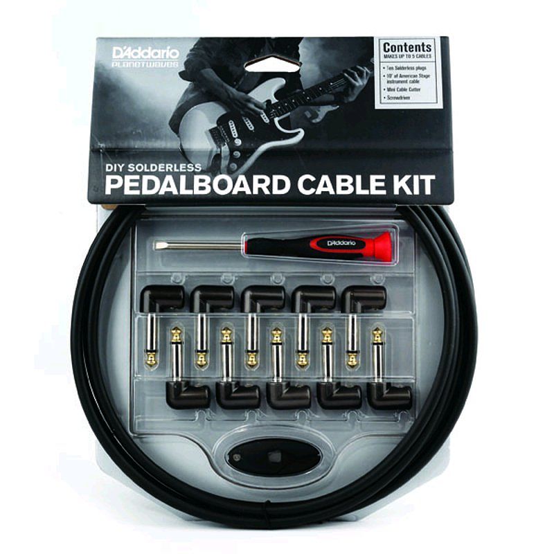 Foto van D'saddario cable station pedal board kit