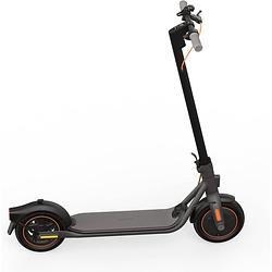 Foto van Segway by ninebot kickscooter f40e