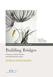 Foto van Building bridges - gerry johnstone, iain brennan - ebook (9789462749351)