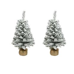 Foto van 2x stuks kunstboom/kunst kerstboom met sneeuw 90 cm kerstversiering - kunstkerstboom