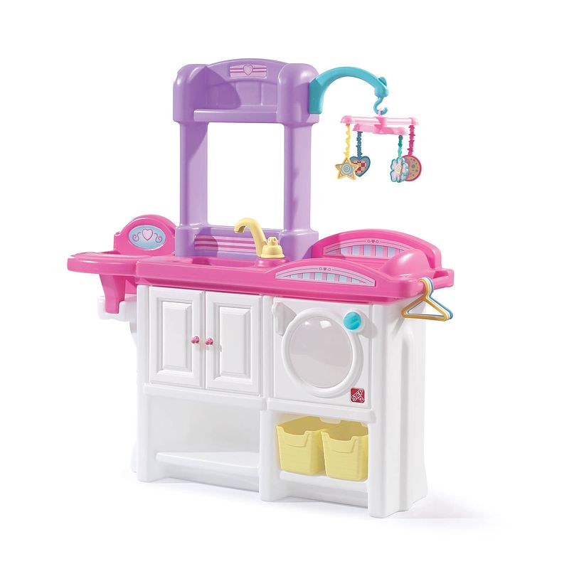 Foto van Step2 love & care deluxe nursery kinderkamer voor poppen met wieg, kinderzitje, wasmachine & accessoires (excl. pop)