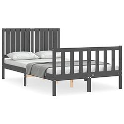 Foto van The living store bedframe met hoofdbord massief hout grijs 120x200 cm - bed