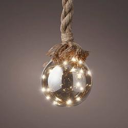 Foto van 2x stuks verlichte glazen kerstballen aan touw met 15 lampjes zilver/warm wit 10 cm diameter - kerstverlichting figuur