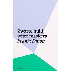 Foto van Zwarte huid, witte maskers