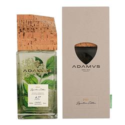 Foto van Adamus organic dry gin signature edition 70cl + giftbox