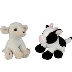 Foto van Boerderij dieren zachte pluche knuffels 2x stuks - schaap en koe van 15 cm - knuffel boederijdieren