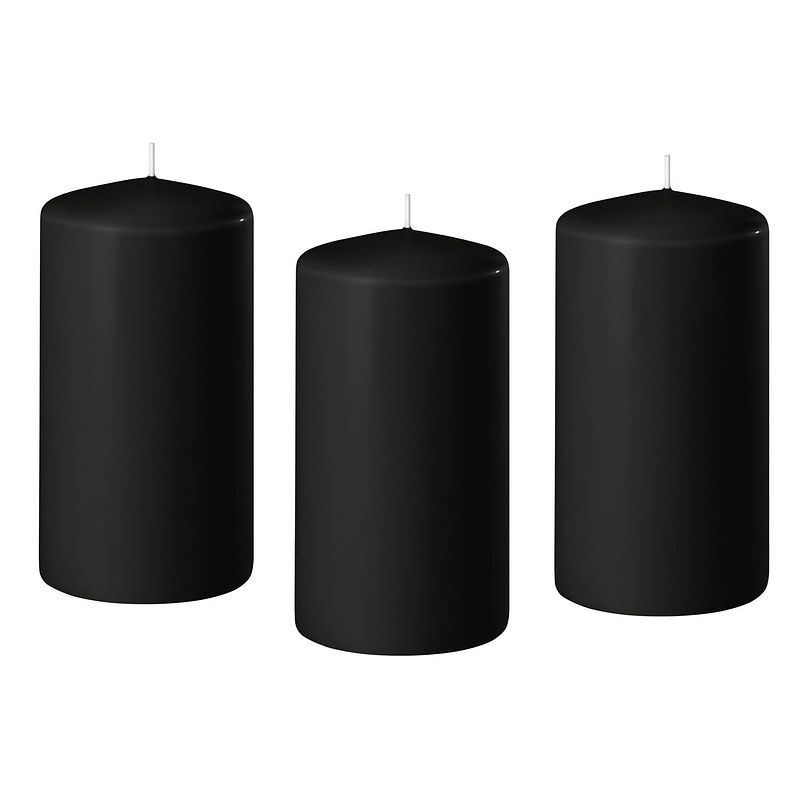 Foto van 8x zwarte cilinderkaarsen/stompkaarsen 6 x 12 cm 45 branduren - stompkaarsen