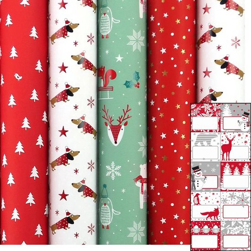 Foto van Santas helper - kerstpapier assortiment cadeaupapier - 2 meter x 70 cm - 5 rollen - inclusief labels