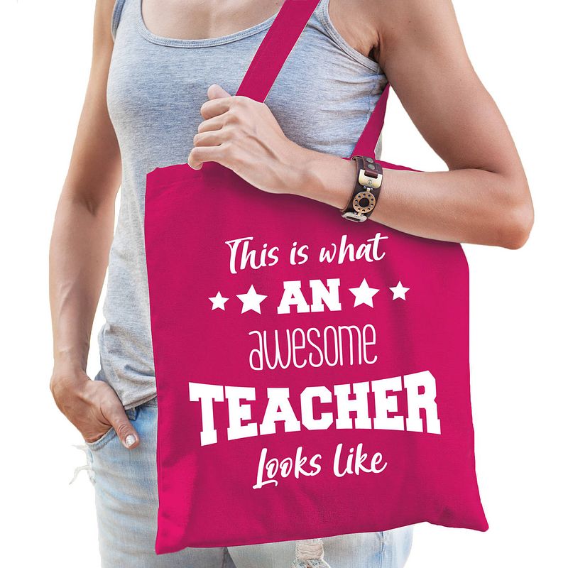 Foto van Bellatio decorations cadeau tas juf-katoen-fuchsia roze -this is what an awesome teacher looks like - feest boodschappen