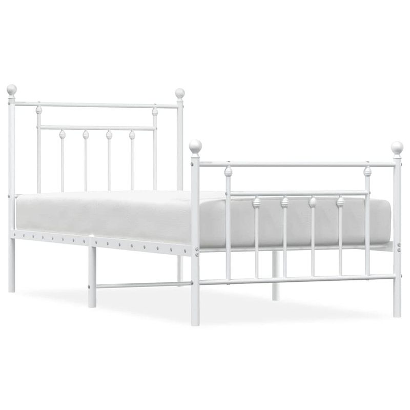 Foto van The living store bedframe klassiek - robuust metalen frame - extra opbergruimte - wit - 196 x 95 x 97 cm - geschikt