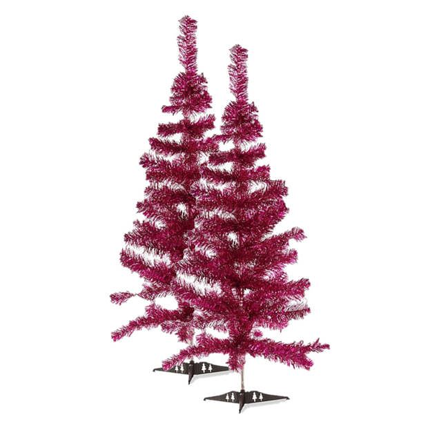 Foto van 2x stuks kleine fuchsia roze kerstbomen van 90 cm - kunstkerstboom