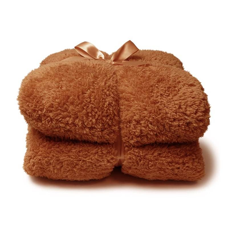 Foto van Unique living teddy fleece plaid - fleece polyester - 150x200 cm - hazel brown