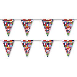 Foto van Landen thema vlaggenlijn feestslinger - 2x - internationale vlaggen - 350 cm - versiering/feestartikelen - vlaggenlijnen