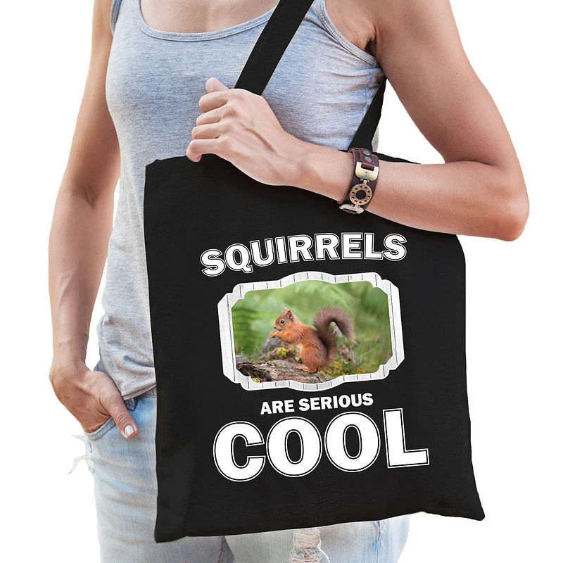 Foto van Katoenen tasje squirrels are serious cool zwart - eekhoorntjes/ eekhoorntje cadeau tas - feest boodschappentassen