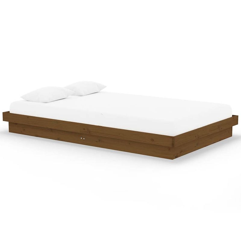 Foto van The living store bedframe - rustieke charme - houten bedframe 120x200 cm - massief grenenhout