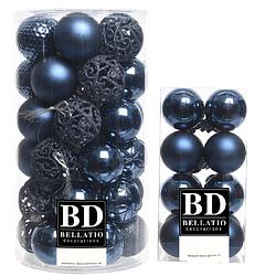 Foto van Kerstversiering kunststof kerstballen donkerblauw 4-6 cm pakket van 53x stuks - kerstbal