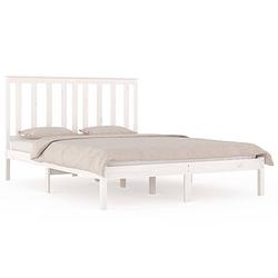 Foto van The living store houten bedframe - massief grenenhout - 205.5 x 205.5 x 31 cm - wit