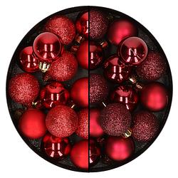 Foto van 28x stuks kleine kunststof kerstballen bordeaux rood en rood 3 cm - kerstbal