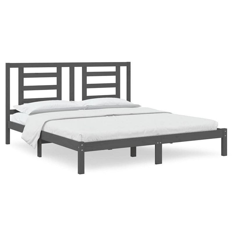 Foto van The living store houten bedframe - grijs - 205.5 x 185.5 x 31 cm - massief grenenhout